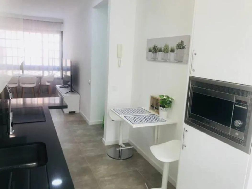 Apartment Modern Renovated 2 Bdrm - Las Canteras Las Palmas de Gran Canaria Spain